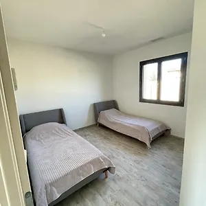 Hébergement de vacances Superbe Maison Chaleureuse, Orgueil